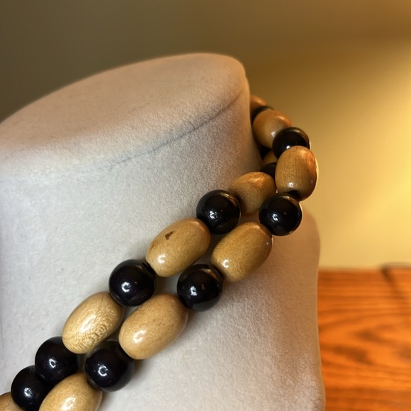 Vintage Wood Bead Necklace - Picture 3 of 4
